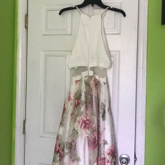 Prom Dress - Picture 2 of 4